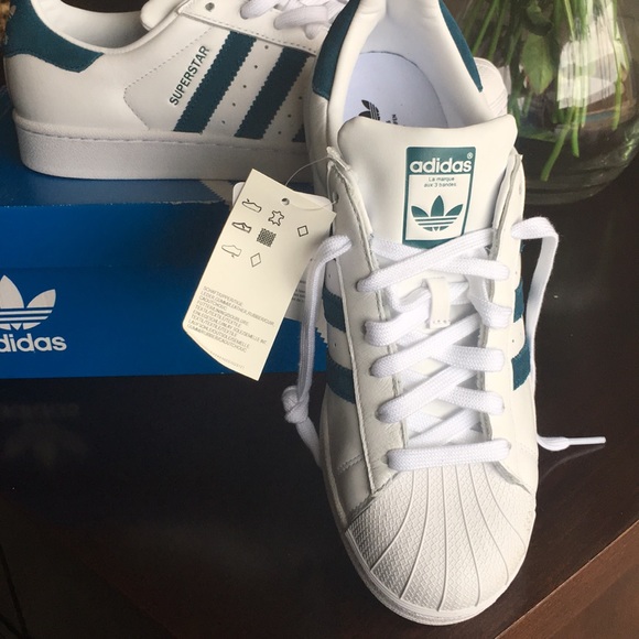 adidas Shoes - NWT Authentic Adidas Superstar Originals size 9